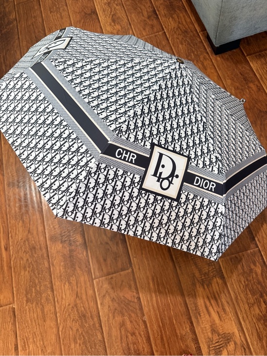 Dior Accessories - Dior NIB signature Oblique Print 
Compact Umbrella | Black & Cream
